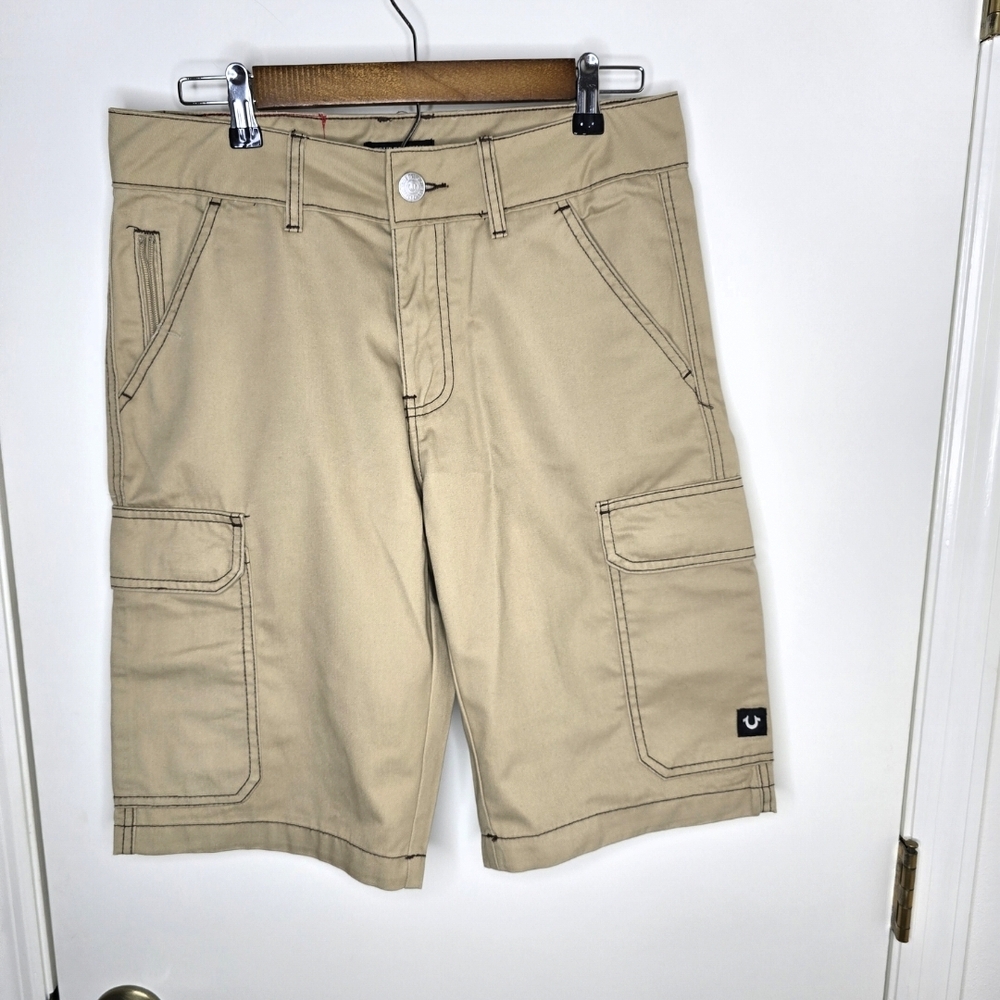 True Religion Beige Cargo Shorts NWT Size 30 Waist
